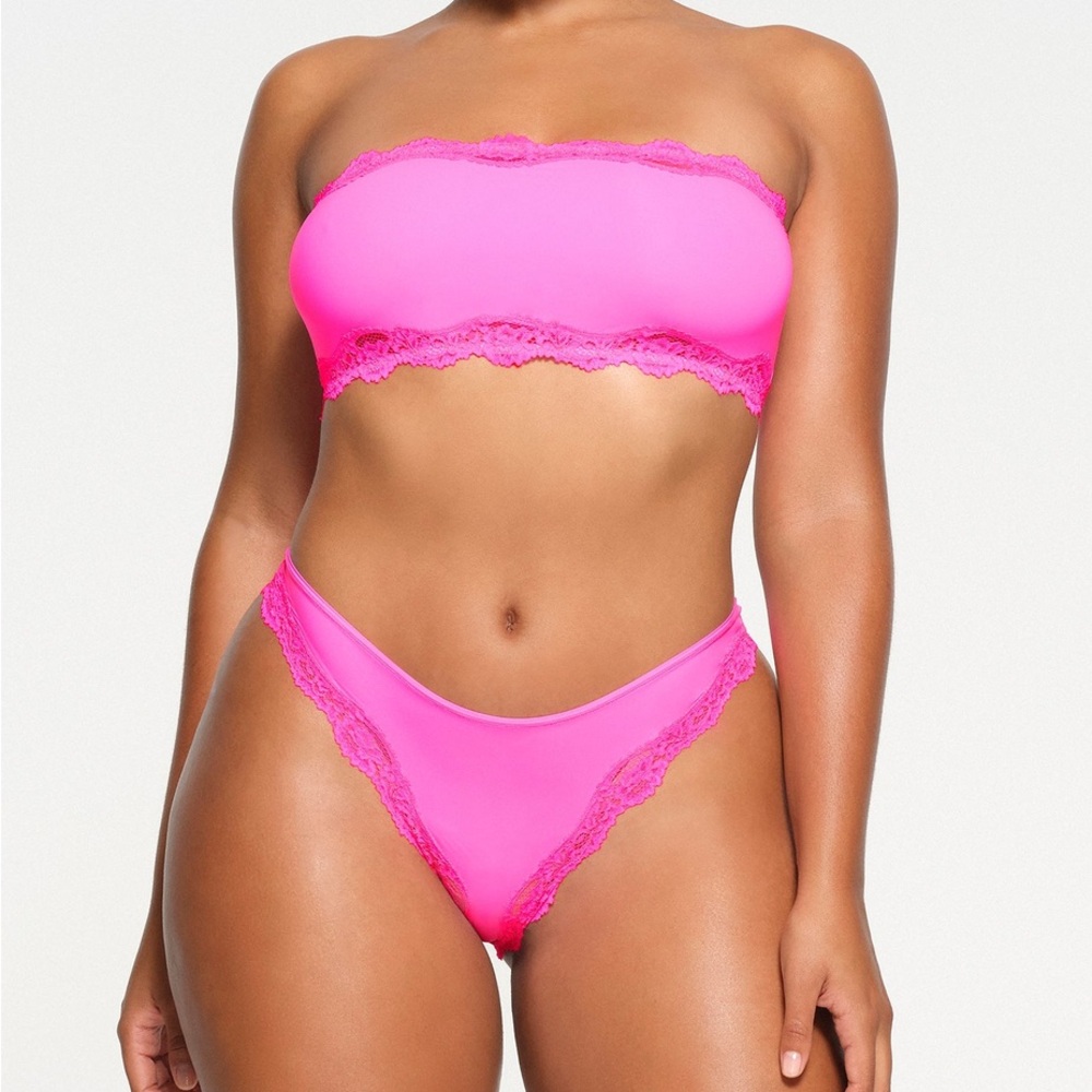 COPY - Skims Fits Everybody Lace Tonal Bandeau